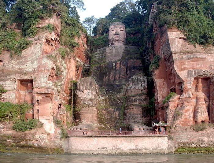 tượng lạc sơn đại phật