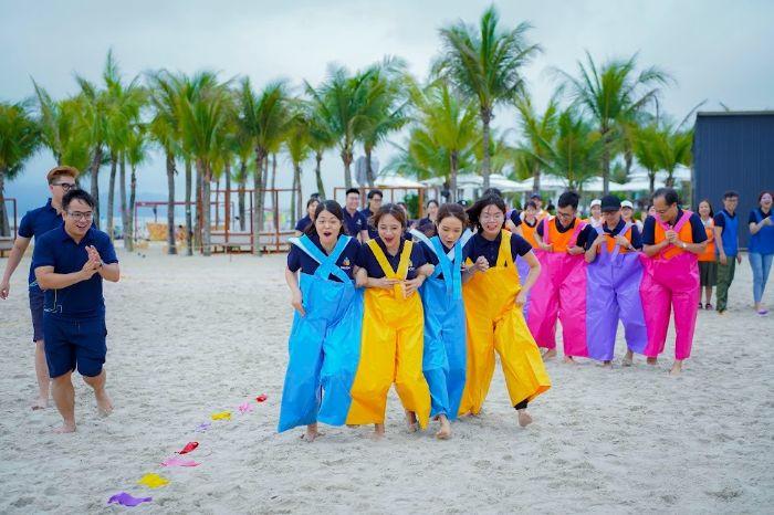 Nhiều công ty chọn tour team building để tổ chức tiệc tất niên