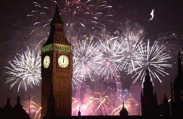 Khung cảnh giao thừa tại tháp đồng hồ Big Ben