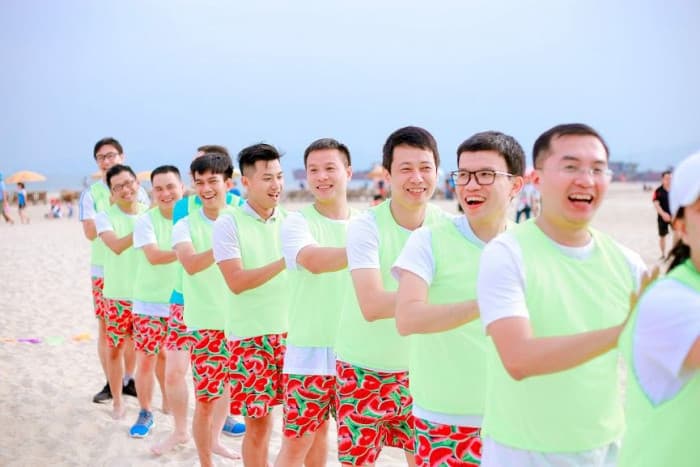 Gắn kết mọi người trong doanh nghiệp qua teambuilding