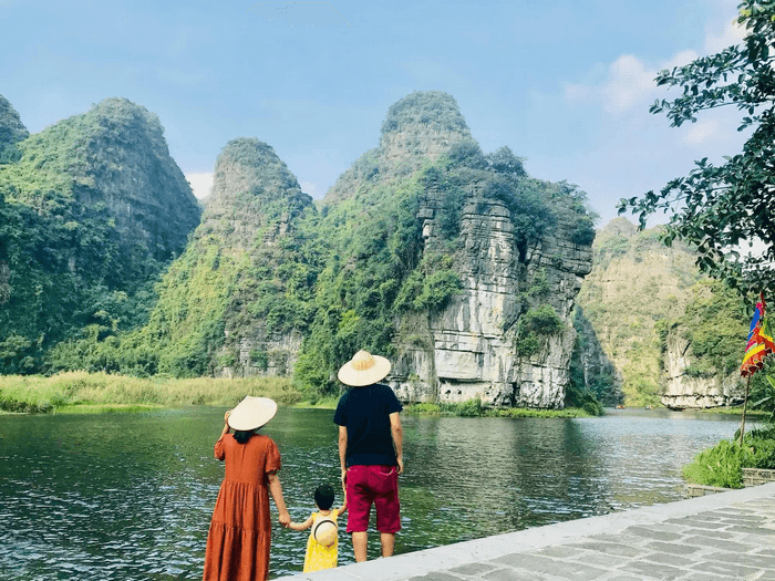 du lịch tràng an 30/4