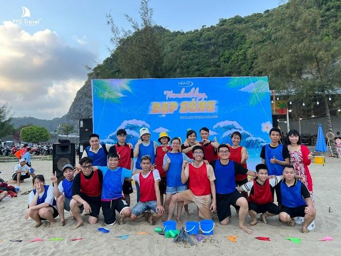 Cát Bà luôn là địa điểm hot cho các tour team building