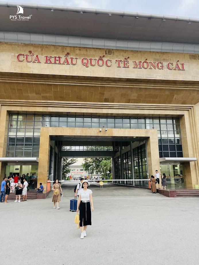 Cửa khẩu Móng Cái