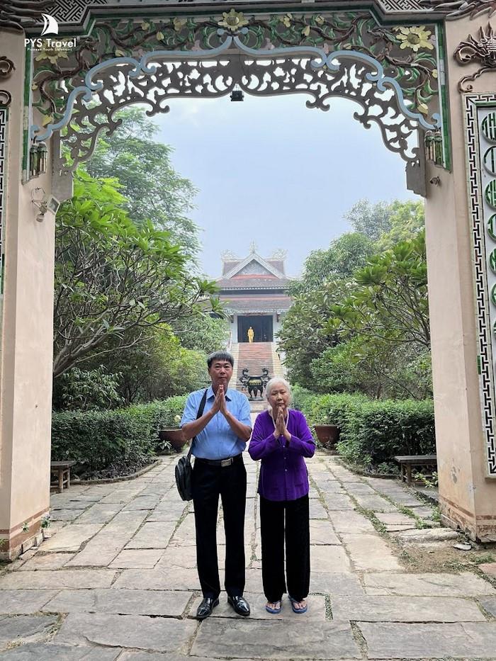 vietnamese temple bodh gaya