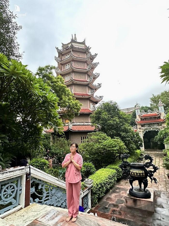 vietnamese temple bodh gaya