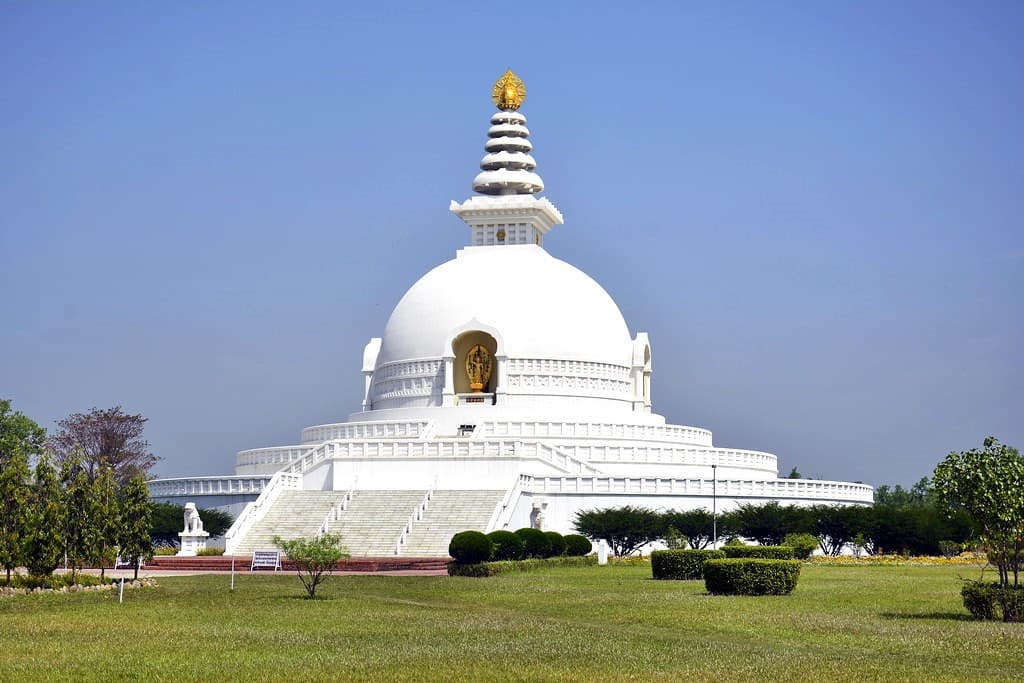 vườn ngự uyển lâm tỳ ni
