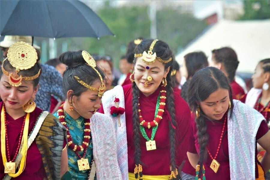 Trang phục của người Nepal