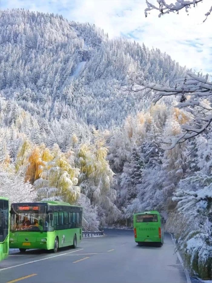 du lịch cửu trại câu, tour Thành Đô – Trùng Khánh – Cửu Trại Câu 6 ngày 5 đêm