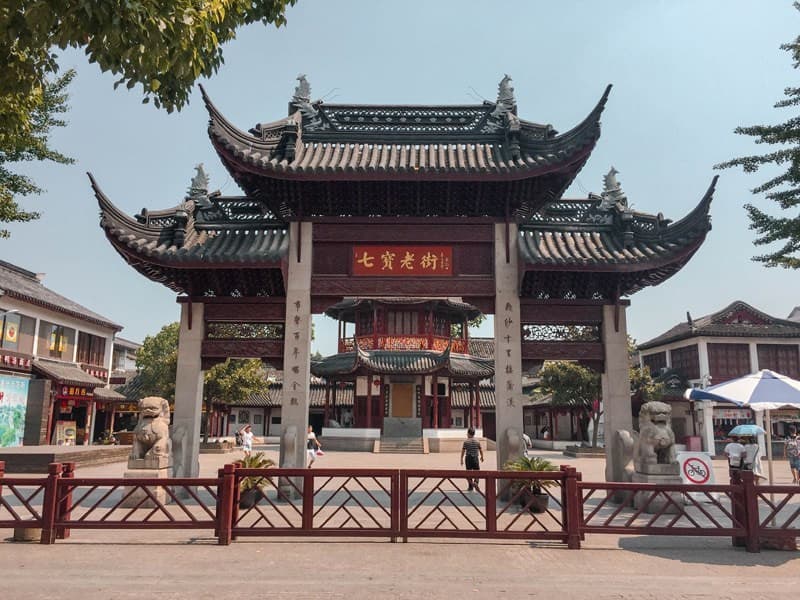 thăm quan Thất Bảo cổ trấn