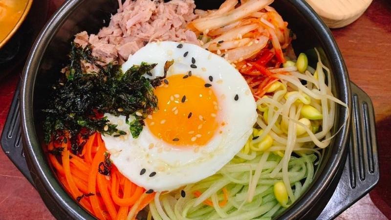 cơm trộn bibimbap