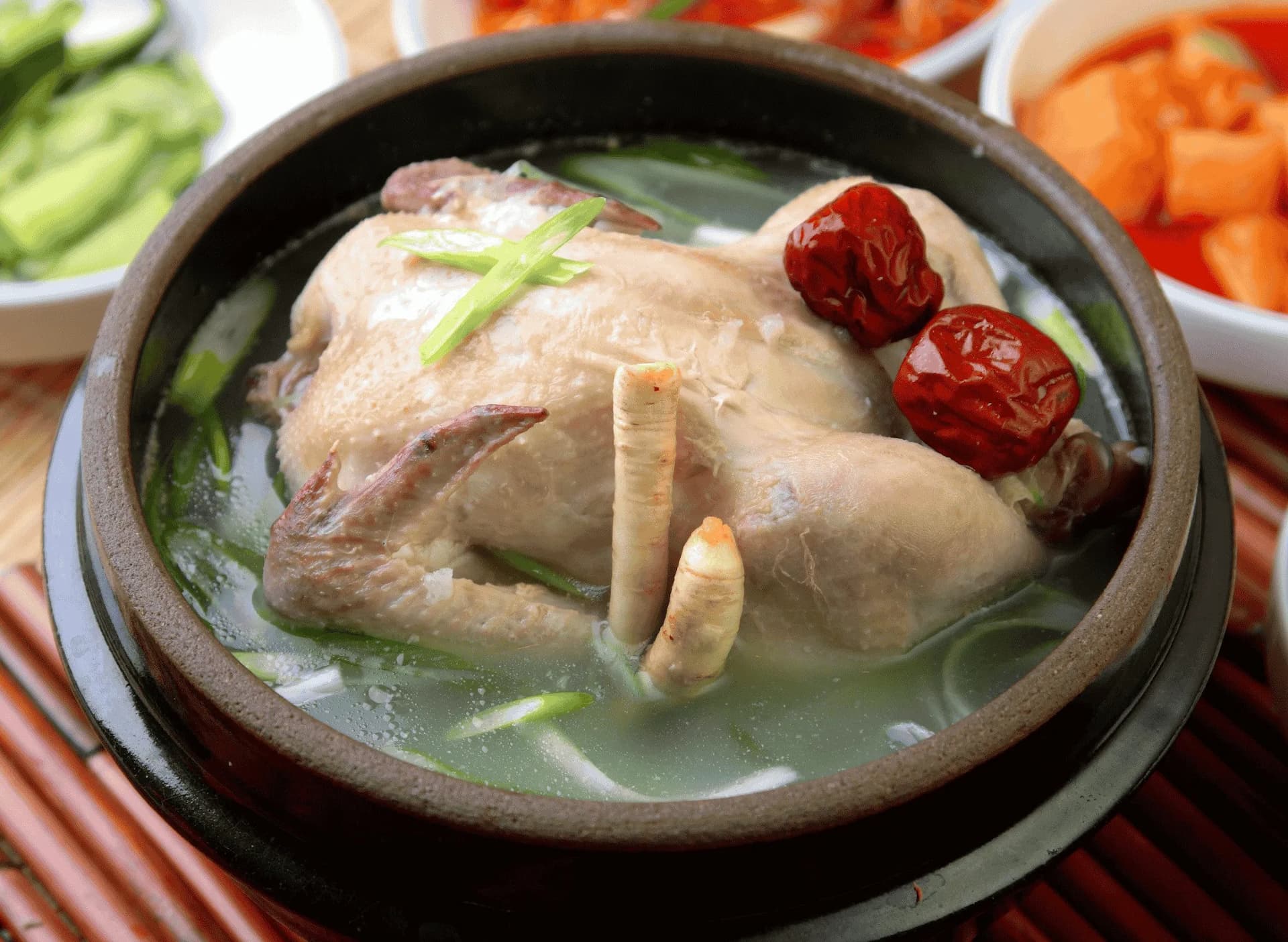 Gà hầm nhân sâm bổ dưỡng