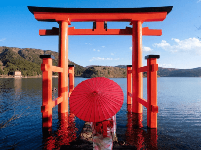 thần xã Hakone