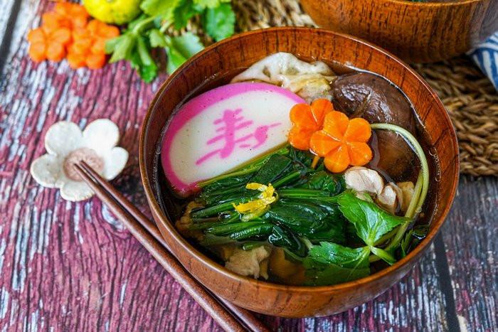 Súp mochi Ozoni năm mới Nhật Bản