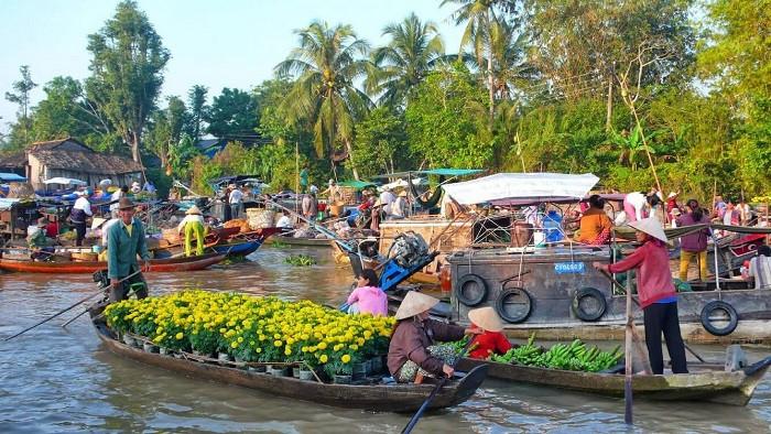 chợ nổi Cái Bè - Tiền Giang