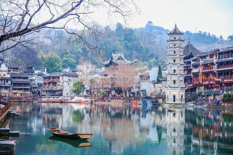 phượng hoàng cổ trấn