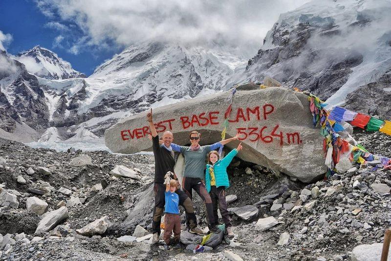 du lịch tây tạng mùa xuân everest base camp