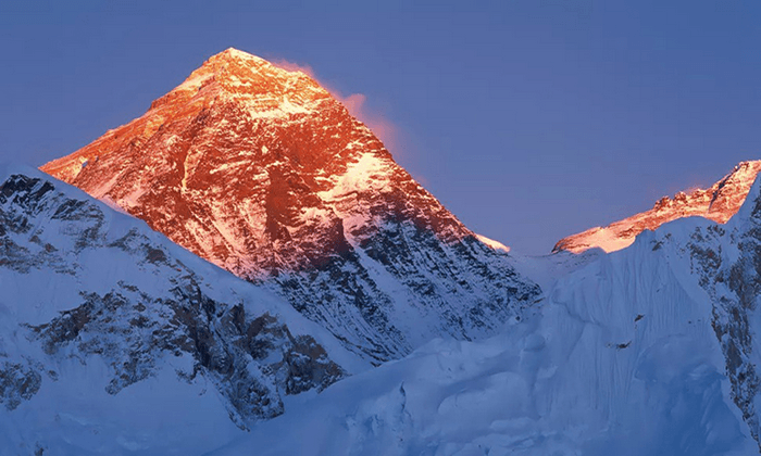 Hoàng hôn trên đỉnh Everest