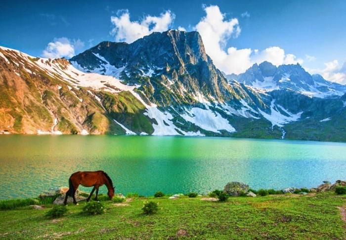 Cẩm nang thưởng ngoạn vùng sơn cước Kashmir tháng 4 có gì?