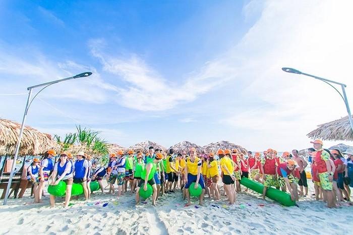 Team building bãi biển với lợi ích mang lại cho Doanh nghiệp