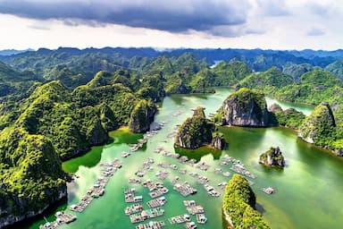 Kinh nghiệm thuê tàu thăm quan vịnh Lan Hạ mới nhất