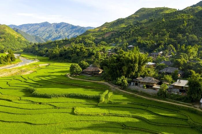 Kinh nghiệm du lịch Tú Lệ: Khám phá vẻ đẹp hoang sơ và văn hóa độc đáo