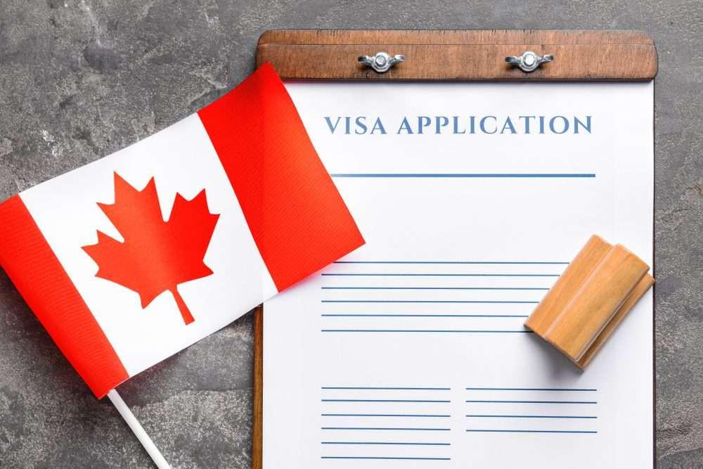 Xin visa du lịch Canada có khó không? Cần nắm rõ thông tin gì ?