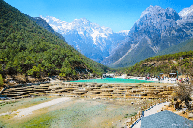 Tour Trung Quốc: Lệ Giang - Shangrila 5 ngày 4 đêm từ TP.HCM