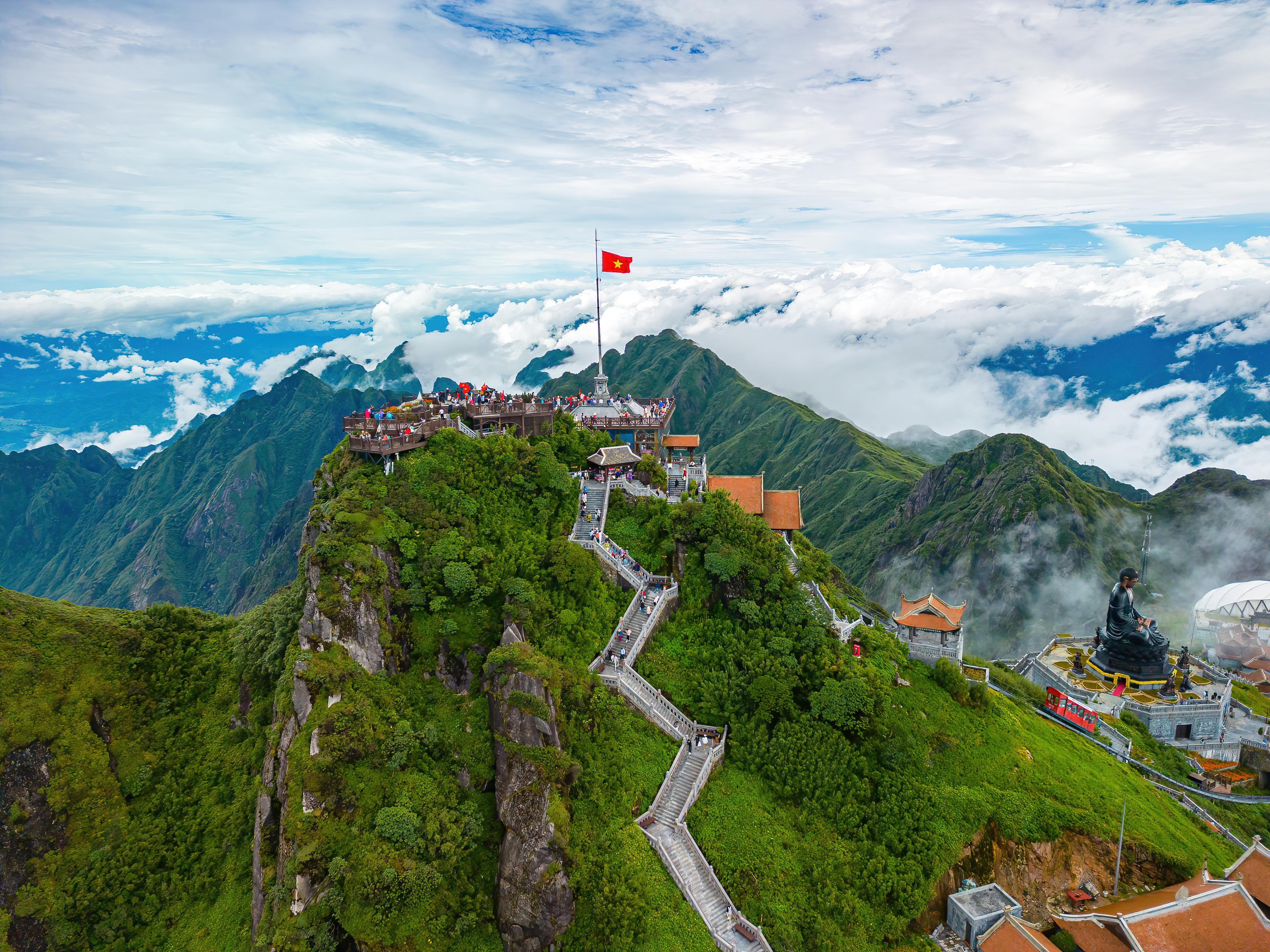 Tour Tây Bắc: Mộc Châu - Sơn La - Điện Biên - Lai Châu - Sapa 5 ngày 4 đêm từ Hà Nội - Tết Dương Lịch 2026