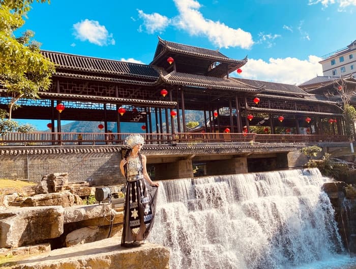 Tour Trung Quốc: Hà Khẩu - Bình Biên - Di Lặc - Kiến Thủy - Mông Tự 4 ngày 3 đêm từ Hà Nội