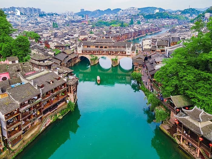 Tour Trung Quốc: Trương Gia Giới - Phượng Hoàng Cổ Trấn 5 ngày 4 đêm từ TP.HCM - Tết Dương Lịch 2026