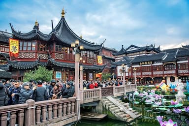 Chiêm ngưỡng miếu Thành Hoàng - Góc cổ kính của Thượng Hải