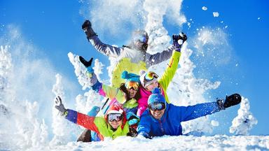 Tháng 1 nên đi du lịch nước ngoài ở đâu? Top 11 điểm đến lý tưởng không thể bỏ lỡ