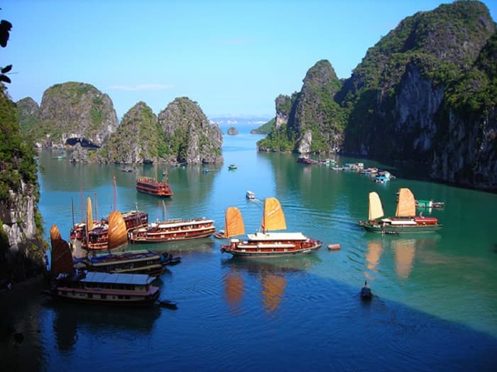[BẬT MÍ] Du lịch Hạ Long tháng 3 và vô vàn điều thú vị