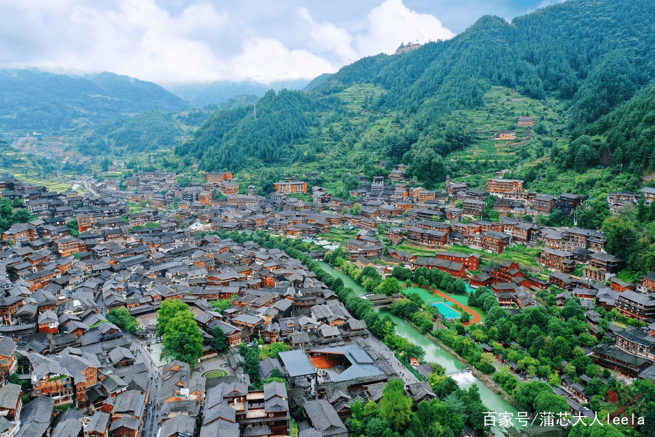 Tour Trung Quốc: Quý Dương - Thanh Nham cổ trấn - Thiên Hộ Miêu Trại - Bình Ba 4 ngày 3 đêm từ Hà Nội - Nghỉ lễ 30/4 - 1/5