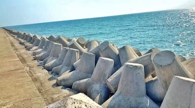 Cảng Cô Tô - Nơi bắt đầu chuyến khám phá đảo thiên đường