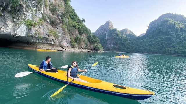 Bí kíp du lịch Hạ Long tháng 5: Đừng bỏ qua kẻo tiếc hùi hụi!