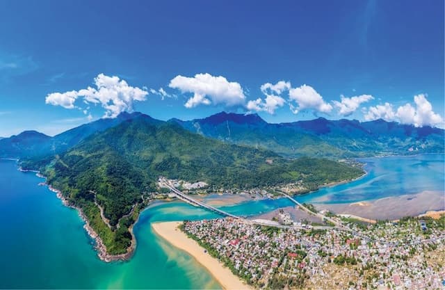 Biển Lăng Cô Huế: Trọn bộ kinh nghiệm du lịch đầy đủ dành cho bạn