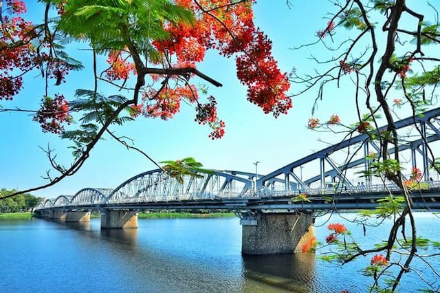 Khám phá tour du lịch Huế 4 ngày 3 đêm - Trải nghiệm miền Trung tuyệt vời