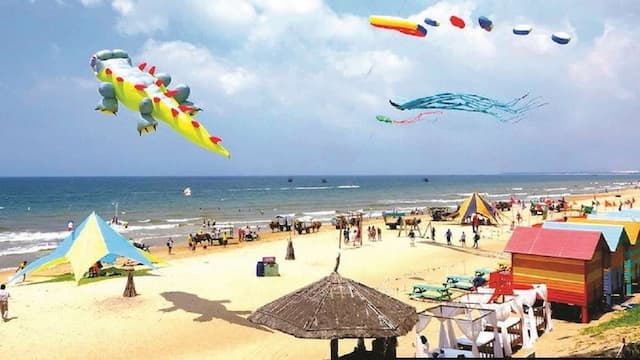 Biển Cam Bình Bình Thuận - Vẻ đẹp hoang sơ thơ mộng khiến lữ khách mê đắm