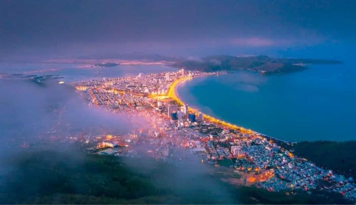Biển Quy Nhơn về đêm có gì? Vẻ đẹp bình yên và những trải nghiệm đặc sắc