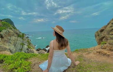 Đặt chân đến Eo Gió Quan Lạn cảm nhận sự hùng vĩ của thiên nhiên