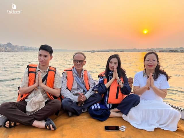 Bình minh sông Hằng và hành trình tâm linh khiến tôi tịnh tâm