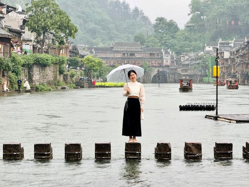 Tour Trung Quốc: Trương Gia Giới - Phượng Hoàng Cổ Trấn 5 ngày 4 đêm từ TP.HCM