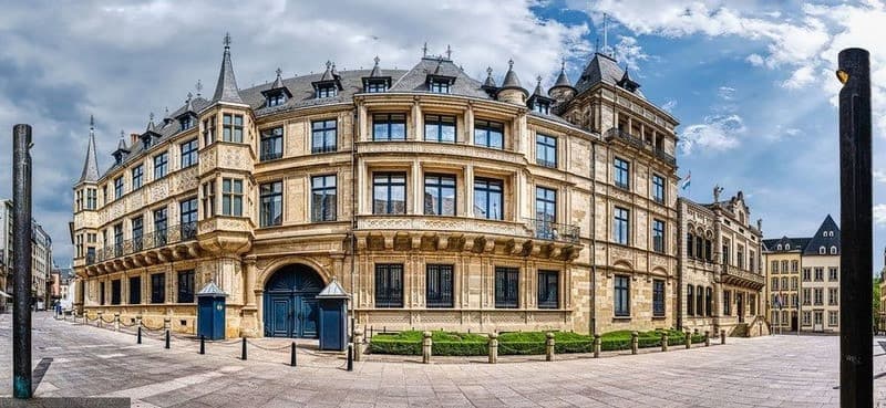 Cung điện Grand Ducal - Biểu tượng quyền uy giữa lòng Luxembourg