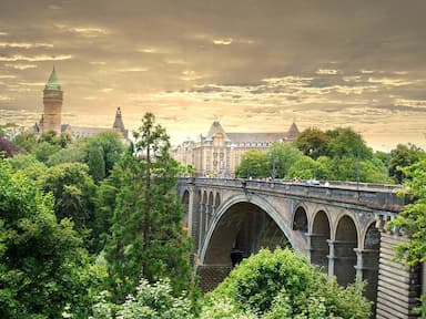 Cầu Adolphe Luxembourg - Ngắm cảnh đẹp như tranh từ biểu tượng trăm tuổi