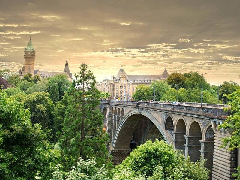 Cầu Adolphe Luxembourg – Ngắm cảnh đẹp như tranh từ biểu tượng trăm tuổi