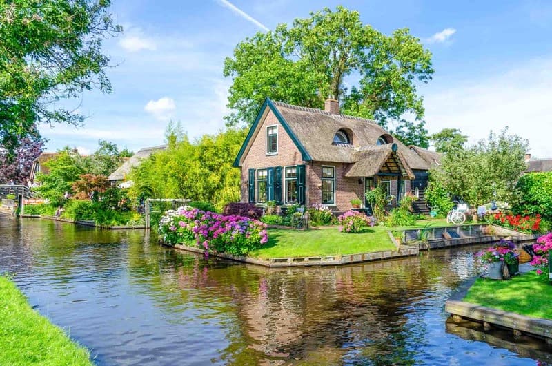 Du lịch Giethoorn Hà Lan: Ngôi làng cổ tích giữa đời thực