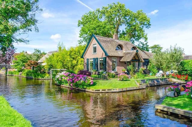 Du lịch Giethoorn Hà Lan: Ngôi làng cổ tích giữa đời thực