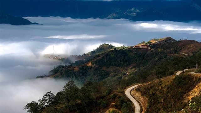 Lũng Pô Y Tý - Khám phá điểm đến thiêng liêng nơi vùng trời Tây Bắc