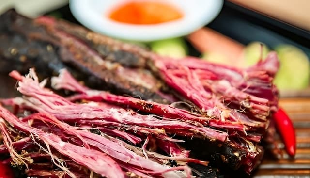 Thịt trâu gác bếp Hà Giang - Hương vị núi rừng đậm đà khó quên